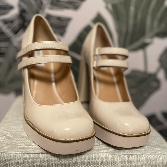 COPY - Steve Madden's MaryJane Platform Tan Pumps Heels Size 10 - Picture 2 of 4
